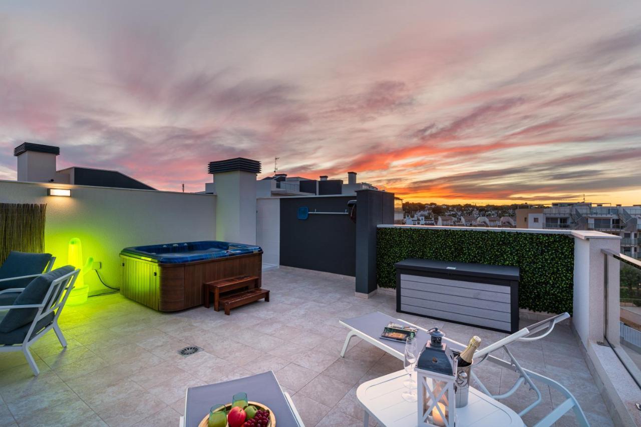 Dehesa de Campoamor La Zenia Cocoon - Luxury Penthouse With Jacuzzi, 2 Pools, Indoor Heated Pool, Sauna, Gym, Playstation公寓 外观 照片